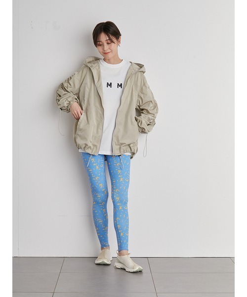 emmi（エミ）の「【emmi yoga】ECOemmiロゴT-shirts（Tシャツ/カットソー・レディース・ホワイト/ブルー/ベージュ/ブラック・FREE）」の6枚目の写真