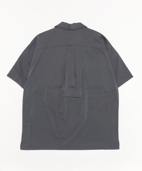 ATTACHMENT(アタッチメント)の「PE/LI オープンカラー S/S シャツPE/LI POPLIN OPEN COLLAR S/S SHIRT(シャツ/ブラウス・メンズ・ライトグレー/スモークピンク/ブラック/ダークグレー・1/2/3)」の13枚目の写真