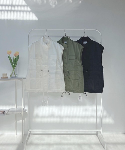 AS KNOW AS plus（アズノゥアズプラス）の「○スタンド シャカ ナイロンベスト（ベスト・レディース・カーキ/ブラック/アイボリー・FREE）」の19枚目の写真