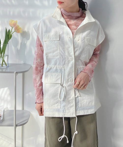 AS KNOW AS plus（アズノゥアズプラス）の「○スタンド シャカ ナイロンベスト（ベスト・レディース・カーキ/ブラック/アイボリー・FREE）」の17枚目の写真