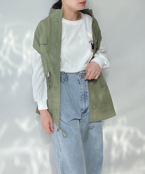 AS KNOW AS plus（アズノゥアズプラス）の「○スタンド シャカ ナイロンベスト（ベスト・レディース・カーキ/ブラック/アイボリー・FREE）」の14枚目の写真