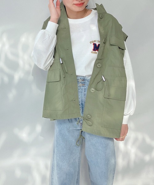 AS KNOW AS plus（アズノゥアズプラス）の「○スタンド シャカ ナイロンベスト（ベスト・レディース・カーキ/ブラック/アイボリー・FREE）」の10枚目の写真