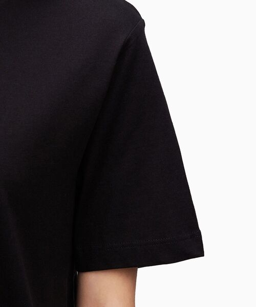 Calvin Klein(カルバン・クライン)の「インスティテューショナル ロング Tシャツ ワンピース(ワンピース・レディース・ブラック・S/M/L/XS)」の3枚目の写真