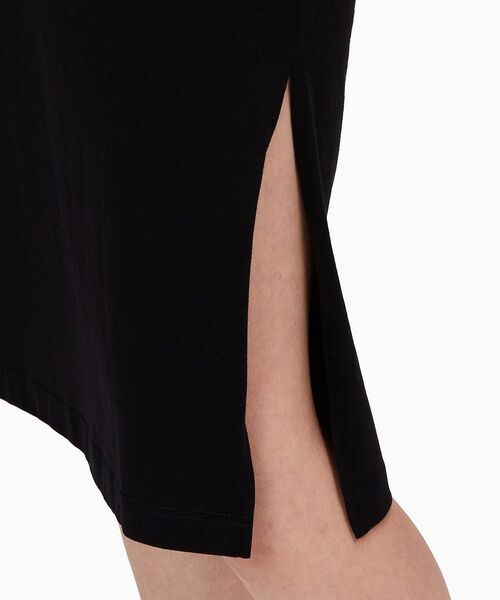Calvin Klein(カルバン・クライン)の「インスティテューショナル ロング Tシャツ ワンピース(ワンピース・レディース・ブラック・S/M/L/XS)」の9枚目の写真