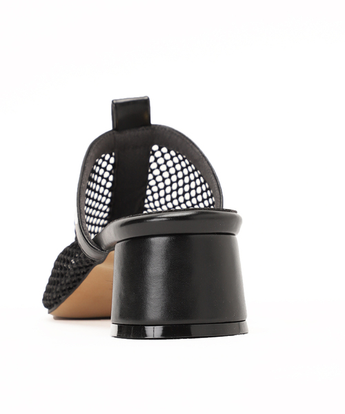 GRISE(グリーズ)の「GRISE 4cmスクエアラインイリメッシュミュール(その他シューズ・レディース・ベージュ/ブラック×ブラック・LARGE/MEDIUM/X-LARGE/SMALL)」の6枚目の写真