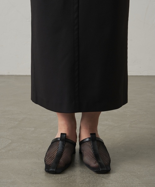 GRISE(グリーズ)の「GRISE 4cmスクエアラインイリメッシュミュール(その他シューズ・レディース・ベージュ/ブラック×ブラック・LARGE/MEDIUM/X-LARGE/SMALL)」の15枚目の写真