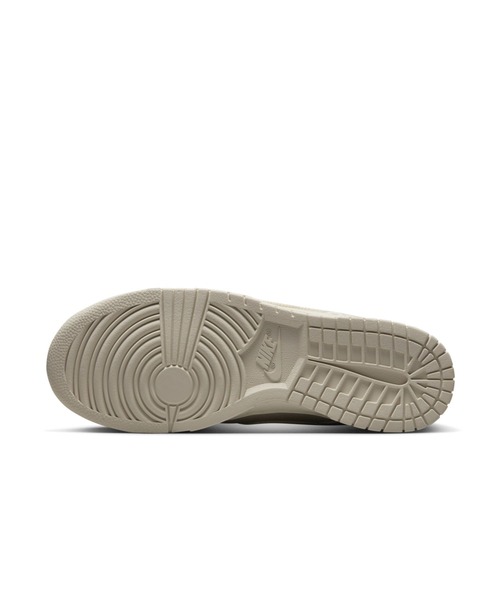NIKE(ナイキ)の「ナイキ ダンク LOW レトロ SE メンズシューズ / Nike Dunk Low Retro SE Men's Shoes<24.5-30cm 展開>(スニーカー・メンズ・ブラウン系その他/アイボリー・24/25.5/28/29/26.5/27/24.5/29.5/25/27.5/30/28.5/26)」の12枚目の写真
