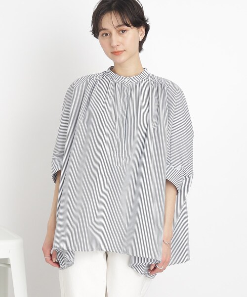 SHOO・LA・RUE（シューラルー）の「◆【こなれシルエットで体型カバー】ドルマンポンチョブラウス（シャツ/ブラウス・レディース・ホワイト系/ネイビー系2・00）」の10枚目の写真