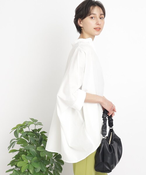 SHOO・LA・RUE（シューラルー）の「◆【こなれシルエットで体型カバー】ドルマンポンチョブラウス（シャツ/ブラウス・レディース・ホワイト系/ネイビー系2・00）」の17枚目の写真