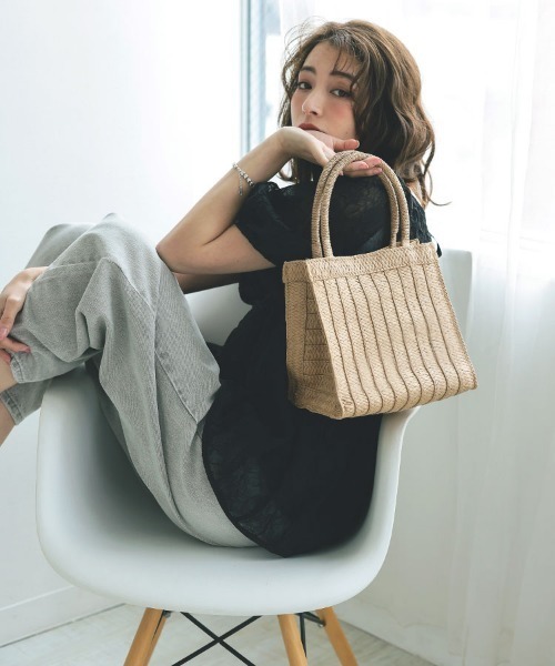 DONOBAN(ドノバン)の「雑材仕切り付きスクエアトート(トートバッグ・レディース・グリーン系その他/ラベンダー/ベージュ/ブラック/グレー・FREE)」の15枚目の写真