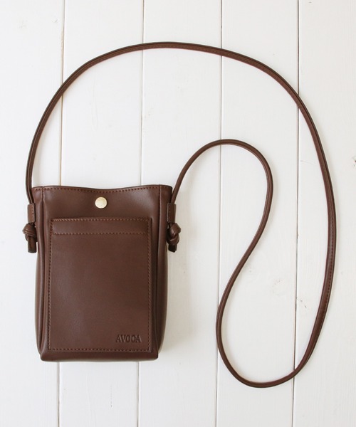 AVOCA(アヴォカ)の「AVOCA 合皮がま口ショルダー / アヴォカ ゴウヒガマグチショルダー(ショルダーバッグ・レディース・ブラック/ブラウン/ホワイト・ONE SIZE)」の3枚目の写真