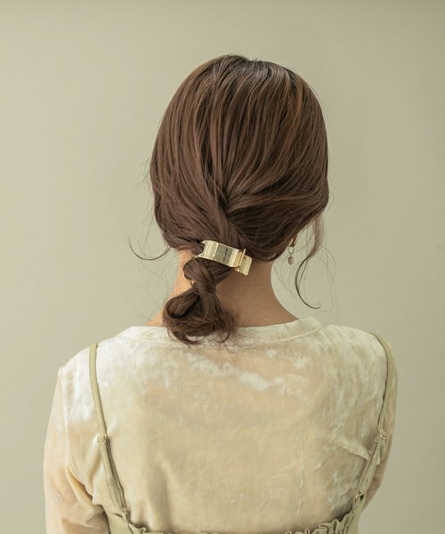 SMELLY（スメリー）の「カーブメタルバンス（バレッタ/ヘアクリップ・レディース・ゴールド・-）」の7枚目の写真