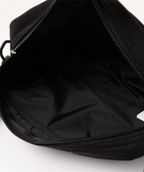 CHUMS(チャムス)の「【CHUMS/チャムス】 Small Trapezoid Shoulder Sweat(ショルダーバッグ・メンズ・ベージュ/その他1/その他2/その他3/ブラック/ヘザーグレー/ブルー/その他5/その他4/その他6/ブルー系その他・FREE)」の14枚目の写真