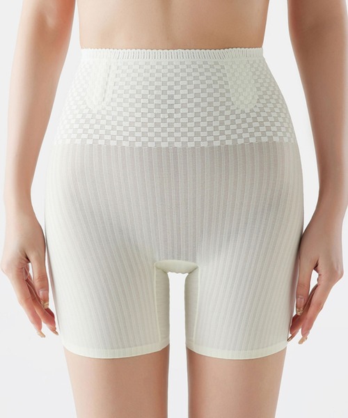 SAISON DE PAPILLON（セゾンドパピヨン）の「【補正機能】薄型ガードル（インナーウェア/肌着・レディース・ホワイト/ブラック/ピンク・M/L/XL）」の2枚目の写真