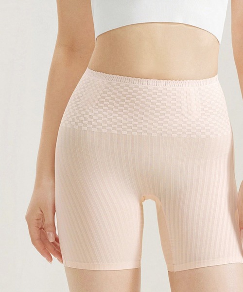 SAISON DE PAPILLON（セゾンドパピヨン）の「【補正機能】薄型ガードル（インナーウェア/肌着・レディース・ホワイト/ブラック/ピンク・M/L/XL）」の3枚目の写真