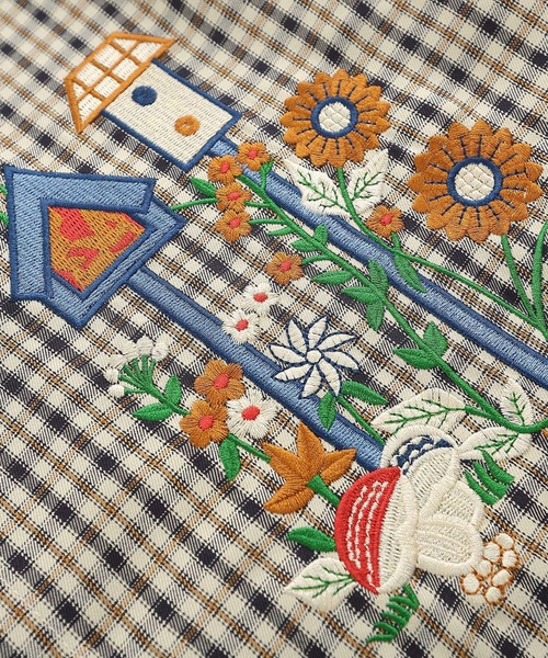 HOOK（フック）の「【HOOK】レトロ調刺繍入りチェック柄半袖シャツ (SS)（シャツ/ブラウス・メンズ・ブラック/イエロー・M/L/XL）」の6枚目の写真