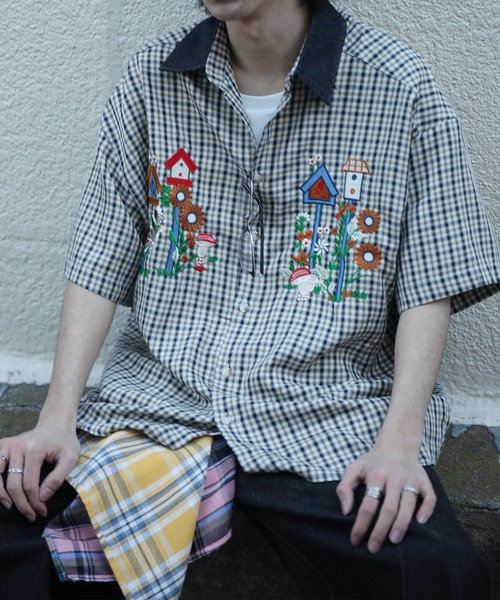 HOOK(フック)の「【HOOK】レトロ調刺繍入りチェック柄半袖シャツ (SS)(シャツ/ブラウス・メンズ・ブラック/イエロー・M/L/XL)」の19枚目の写真