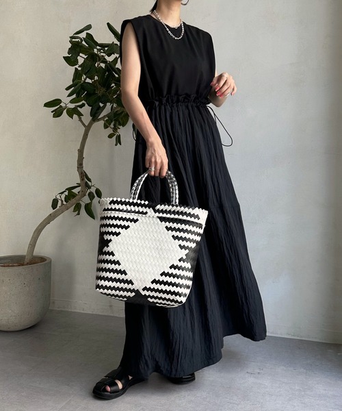 DouDou（ドゥドゥ）の「ドロストドッキングワンピース（ワンピース・レディース・ブラック/ホワイト・FREE）」の3枚目の写真