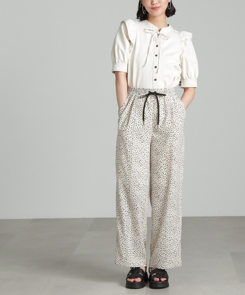 FREE'S MART（フリーズマート）の「肩フリルスキッパー半袖デニムブラウス（シャツ/ブラウス・レディース・ホワイト系その他/ブルー系その他2/ダークネイビー・FREE）」の9枚目の写真