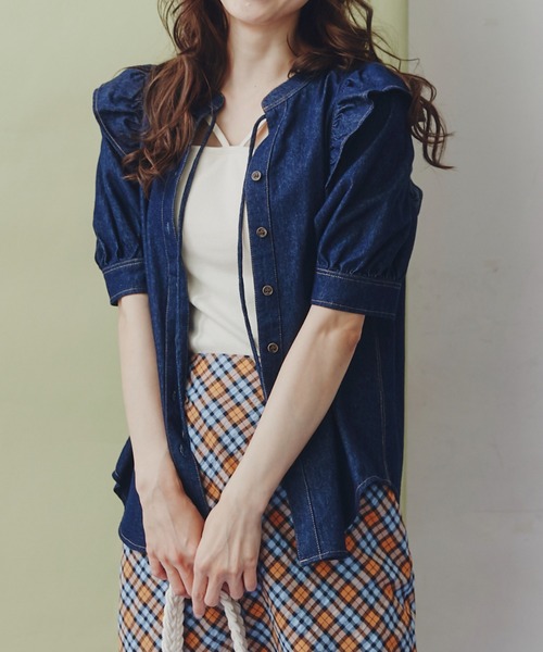 FREE'S MART（フリーズマート）の「肩フリルスキッパー半袖デニムブラウス（シャツ/ブラウス・レディース・ホワイト系その他/ブルー系その他2/ダークネイビー・FREE）」の16枚目の写真