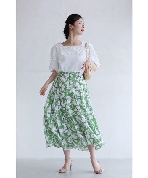 cawaii(カワイイ)の「ドットパンチングレースのスクエアネックプルオーバートップス(Tシャツ/カットソー・レディース・ホワイト・FREE)」の2枚目の写真