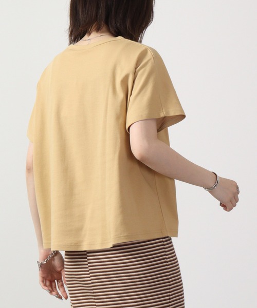 Emago（イマゴ）の「EMAGO 水彩植物プリント半袖Tシャツ（Tシャツ/カットソー・レディース・マスタード/パープル/ホワイト・FREE）」の20枚目の写真