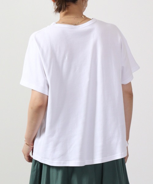 Emago（イマゴ）の「EMAGO 水彩植物プリント半袖Tシャツ（Tシャツ/カットソー・レディース・マスタード/パープル/ホワイト・FREE）」の6枚目の写真