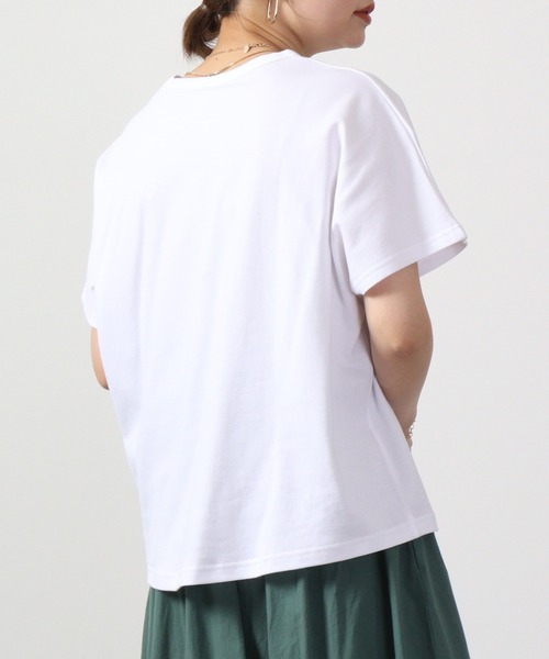 Emago（イマゴ）の「EMAGO 水彩植物プリント半袖Tシャツ（Tシャツ/カットソー・レディース・マスタード/パープル/ホワイト・FREE）」の5枚目の写真