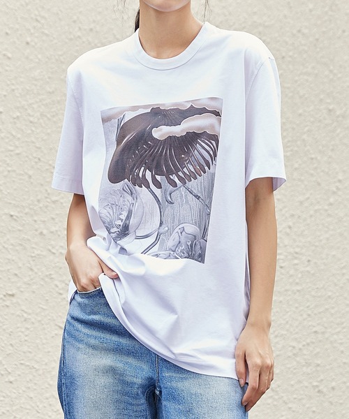 JNBY（ジェーエヌビーワイ）の「Electronic Plum-print Cotton T-shirt（Tシャツ/カットソー・レディース・ブラック/ホワイト・36/38/40）」の2枚目の写真