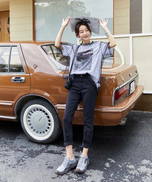 JNBY（ジェーエヌビーワイ）の「Electronic Plum-print Cotton T-shirt（Tシャツ/カットソー・レディース・ブラック/ホワイト・36/38/40）」の14枚目の写真