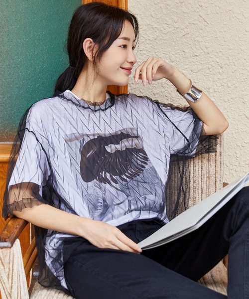 JNBY（ジェーエヌビーワイ）の「Electronic Plum-print Cotton T-shirt（Tシャツ/カットソー・レディース・ブラック/ホワイト・36/38/40）」の11枚目の写真