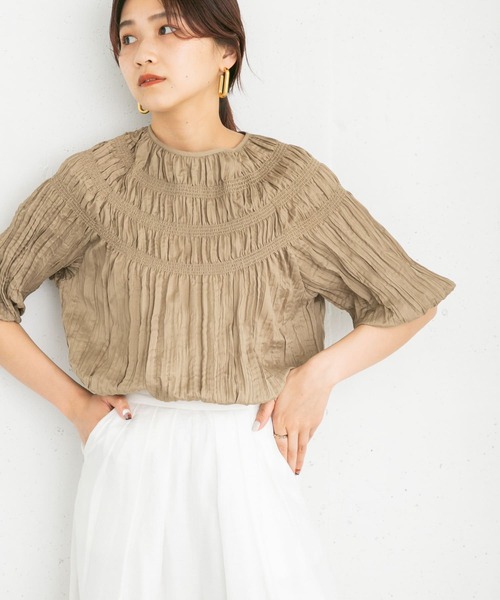 KBF（ケイビーエフ）の「ランダムプリーツシャーリングチュニック（チュニック・レディース・ブラック/ブラウン/アイボリー・ONE）」の3枚目の写真