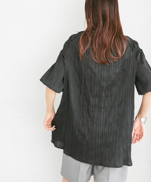 KBF（ケイビーエフ）の「ランダムプリーツシャーリングチュニック（チュニック・レディース・ブラック/ブラウン/アイボリー・ONE）」の20枚目の写真