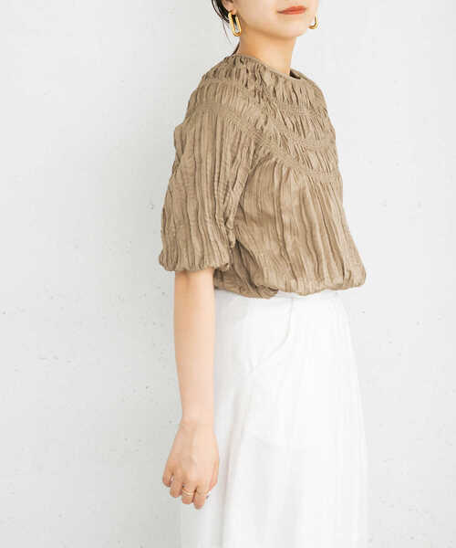 KBF（ケイビーエフ）の「ランダムプリーツシャーリングチュニック（チュニック・レディース・ブラック/ブラウン/アイボリー・ONE）」の11枚目の写真