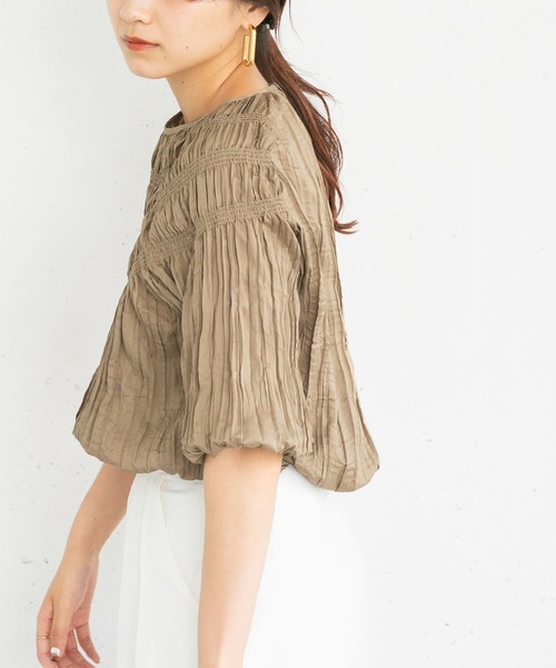 KBF（ケイビーエフ）の「ランダムプリーツシャーリングチュニック（チュニック・レディース・ブラック/ブラウン/アイボリー・ONE）」の21枚目の写真