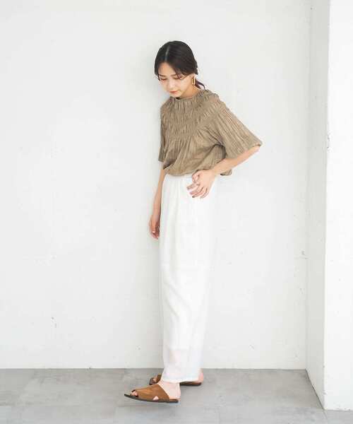 KBF（ケイビーエフ）の「ランダムプリーツシャーリングチュニック（チュニック・レディース・ブラック/ブラウン/アイボリー・ONE）」の16枚目の写真