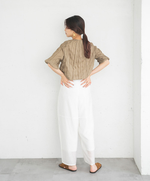 KBF（ケイビーエフ）の「ランダムプリーツシャーリングチュニック（チュニック・レディース・ブラック/ブラウン/アイボリー・ONE）」の7枚目の写真