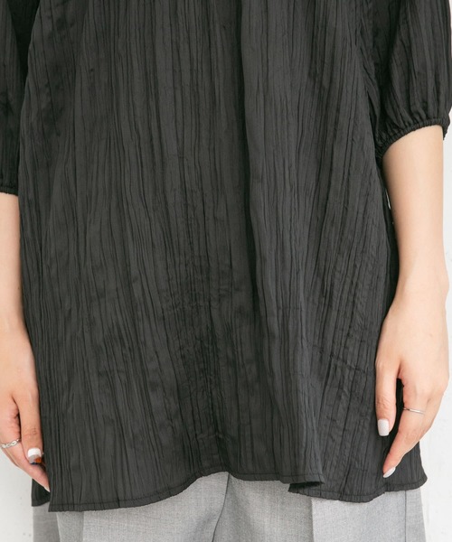 KBF（ケイビーエフ）の「ランダムプリーツシャーリングチュニック（チュニック・レディース・ブラック/ブラウン/アイボリー・ONE）」の17枚目の写真
