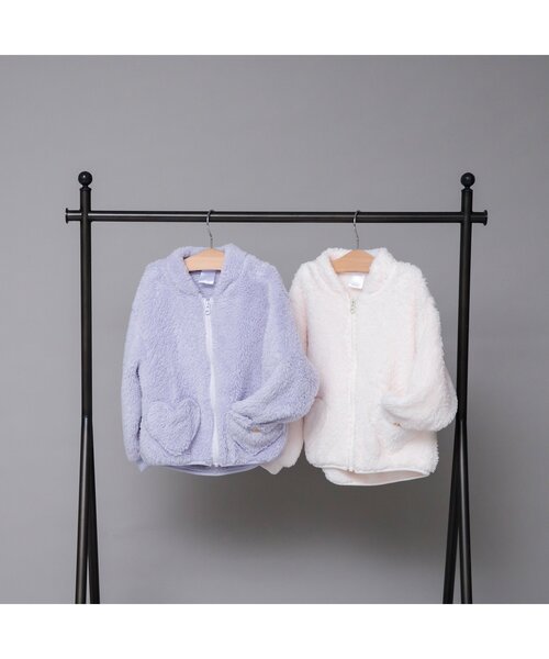 apres les cours（アプレレクール）の「ハートポケットファーフリースジャケット（その他アウター・キッズ・ラベンダー/アイボリー・120/130/100/80/110/140/90）」の5枚目の写真