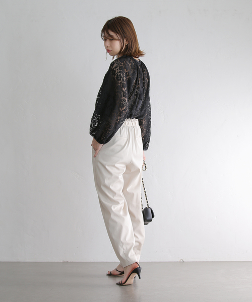 La TOTALITE（ラトータリテ）の「2wayネックレースブラウス