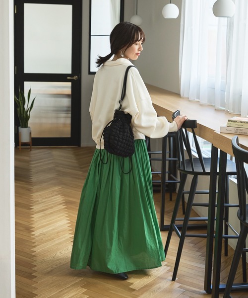 shetila(シェティラ)の「オーバーサイズ ワンポイント刺繍 ハーフジップスウェット(スウェット・レディース・アイボリー/ブラック/モカ/グレー/ネイビー・L/M)」の9枚目の写真