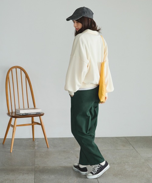 shetila(シェティラ)の「オーバーサイズ ワンポイント刺繍 ハーフジップスウェット(スウェット・レディース・アイボリー/ブラック/モカ/グレー/ネイビー・L/M)」の18枚目の写真