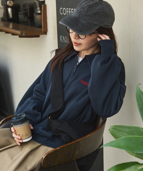 shetila(シェティラ)の「オーバーサイズ ワンポイント刺繍 ハーフジップスウェット(スウェット・レディース・アイボリー/ブラック/モカ/グレー/ネイビー・L/M)」の21枚目の写真