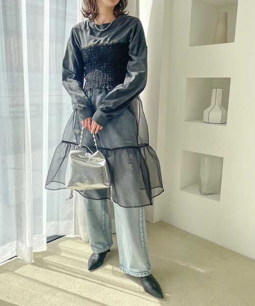 LOWRYS FARM（ローリーズファーム）の「２ＷＡＹベアチュニック　986358（Tシャツ/カットソー・レディース・ブラック/ホワイト/ライトグレー・FREE）」の12枚目の写真