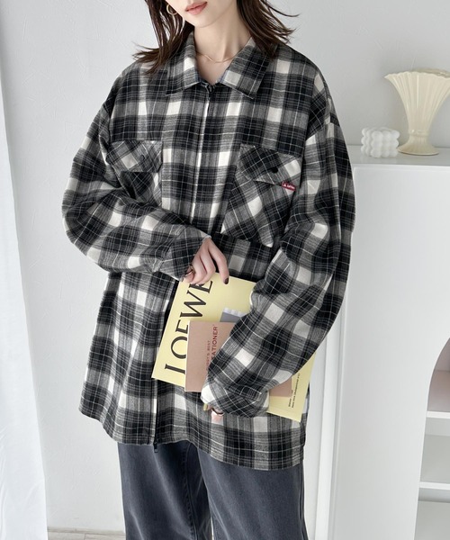 Java(ジャバ)の「《Javaジャバコラボ》ビッグシルエットでカジュアル感。オンブレチェック ダブルジップアップシャツ(シャツ/ブラウス・レディース・ブラック/ブルー/ブラウン/ネイビー・SMALL/MEDIUM/LARGE/X-LARGE)」の14枚目の写真
