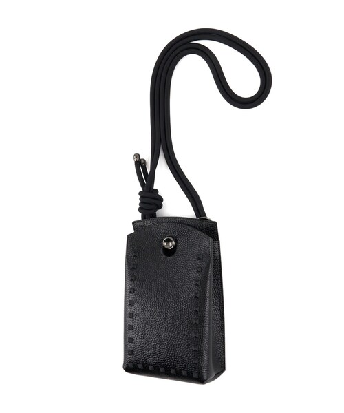 TOFF&LOADSTONE（トフアンドロードストーン）の「【ブラスボタン サコッシュ スタッズ】ショルダーバッグ（ショルダーバッグ・メンズ・ブラック・00）」の2枚目の写真