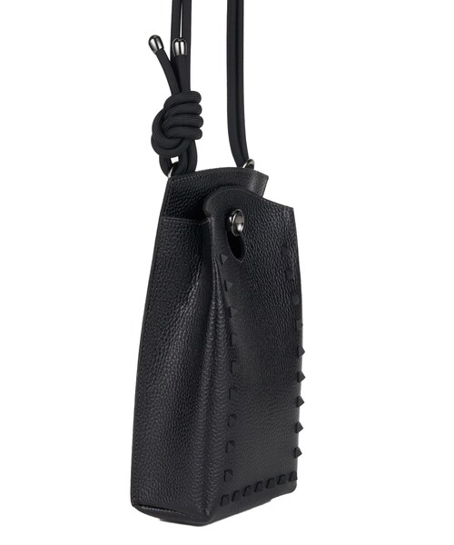 TOFF&LOADSTONE（トフアンドロードストーン）の「【ブラスボタン サコッシュ スタッズ】ショルダーバッグ（ショルダーバッグ・メンズ・ブラック・00）」の4枚目の写真