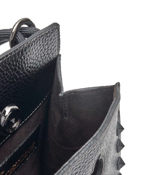 TOFF&LOADSTONE（トフアンドロードストーン）の「【ブラスボタン サコッシュ スタッズ】ショルダーバッグ（ショルダーバッグ・メンズ・ブラック・00）」の8枚目の写真