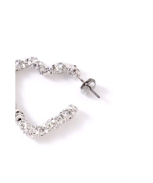 JILL STUART（ジルスチュアート）の「◆ハートピアス（ピアス（両耳用）・レディース・シルバー/ゴールド・ﾌﾘ-）」の8枚目の写真