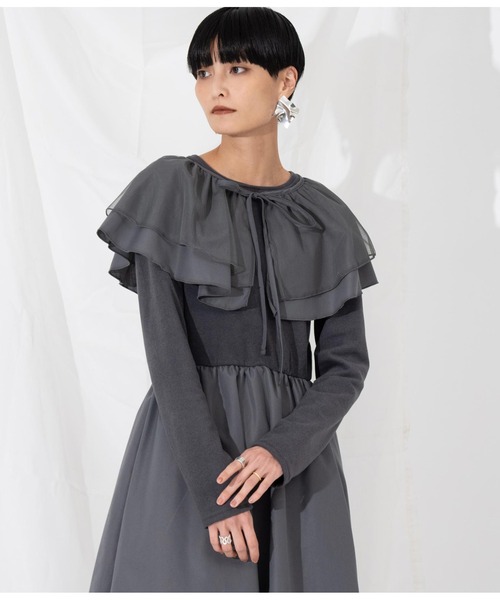 Settimissimo（セッティミッシモ）の「フリルケープ付き カットワンピース オケージョン（ワンピース・レディース・ブラック/ダークグレー・M）」の17枚目の写真